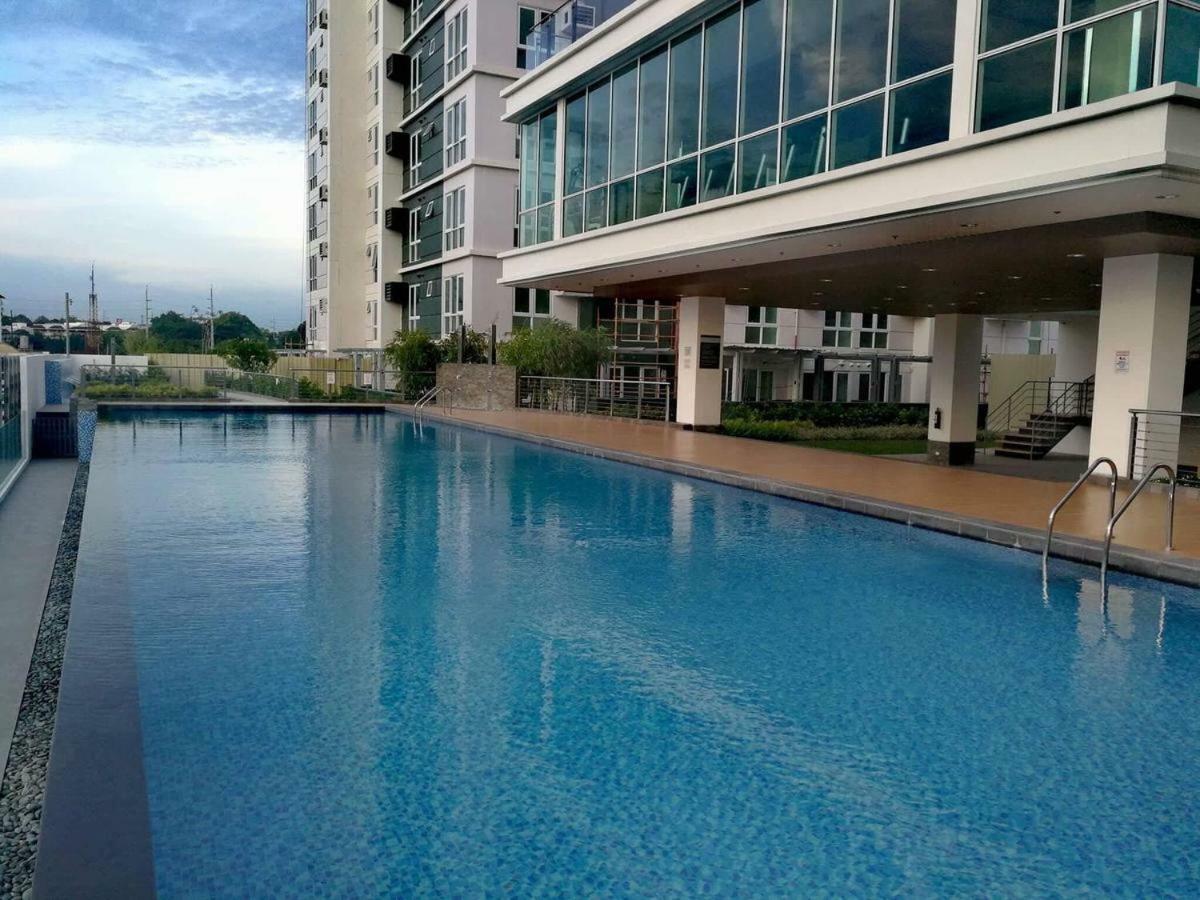 Lustra * Davao